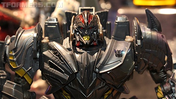 MORE Transformers Showroom Images Trypticon, Titans Return, Last Knight, Robots In Disguise  (58 of 60)